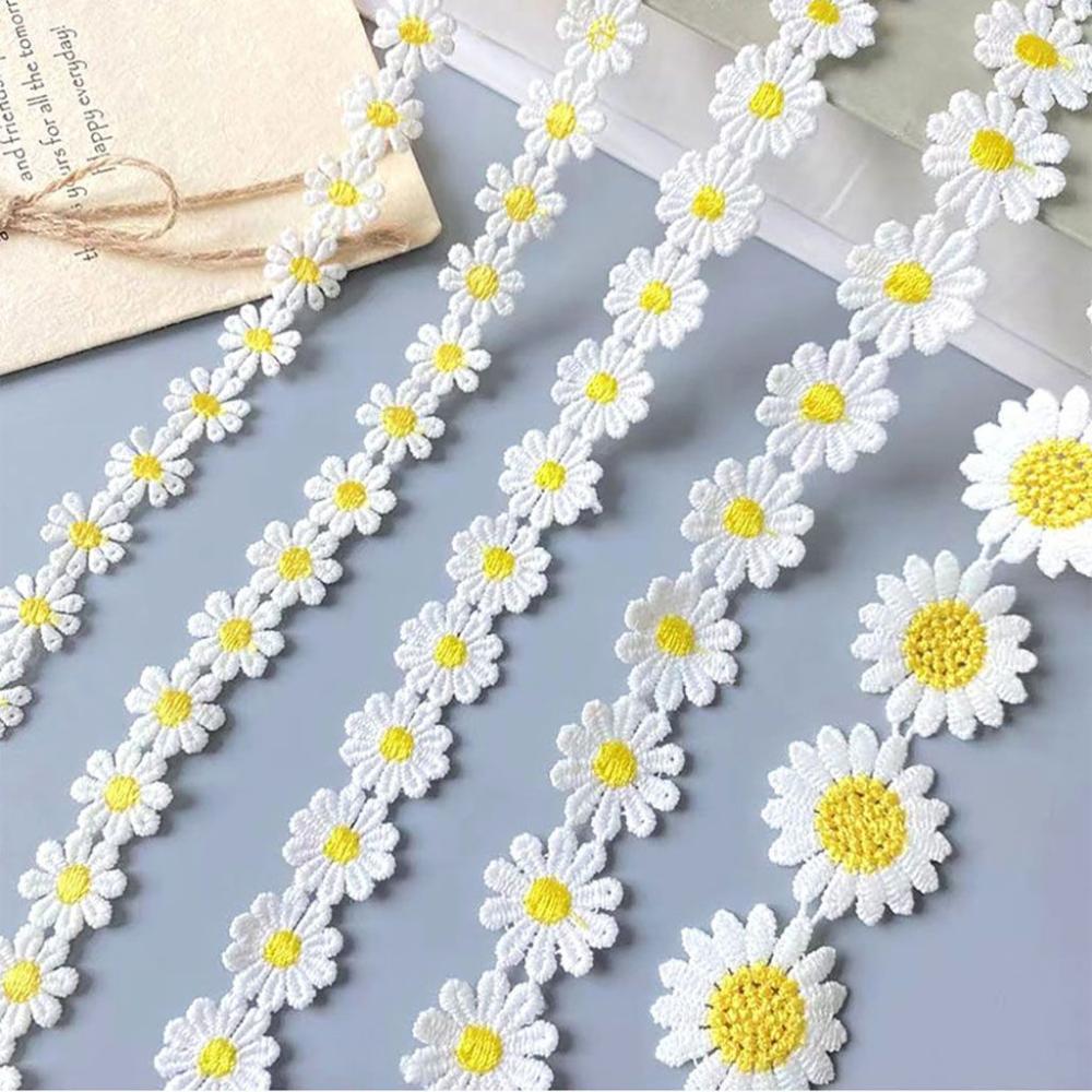 Embroidery Daisy Flower - Beautiful White Embroidered Daisy Lace Fabric